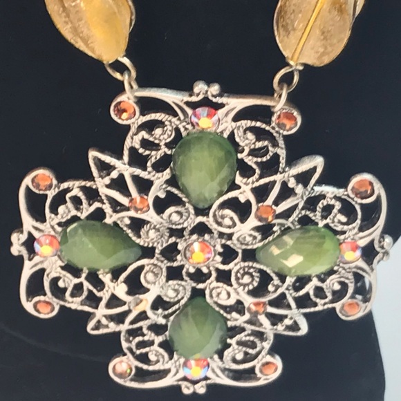 Chico's Silver Tone Green Yellow Tan Amber Stone Emblem Statement Necklace - Picture 8 of 12